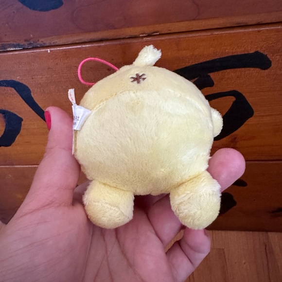Pompompurin Plushie - Picture 2 of 3